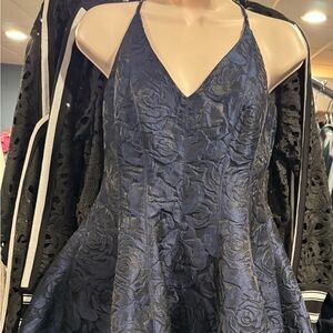 Elegant Navy floral halston heritage Dress